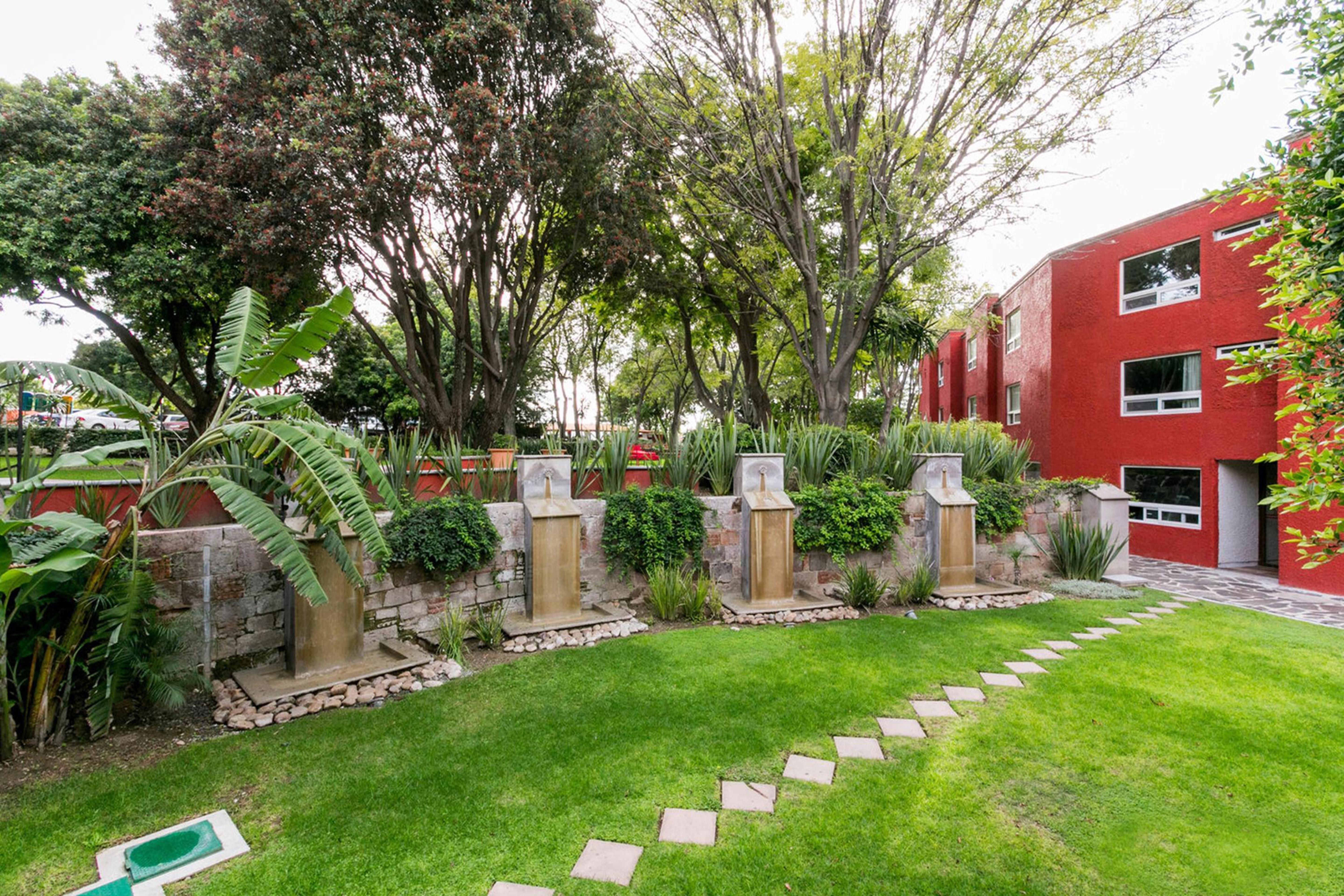 Real De Minas San Miguel De Allende Esterno foto Fountains at the school